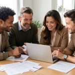 Comment partager factures et charges lors d'un achat à plusieurs : solutions pratiques